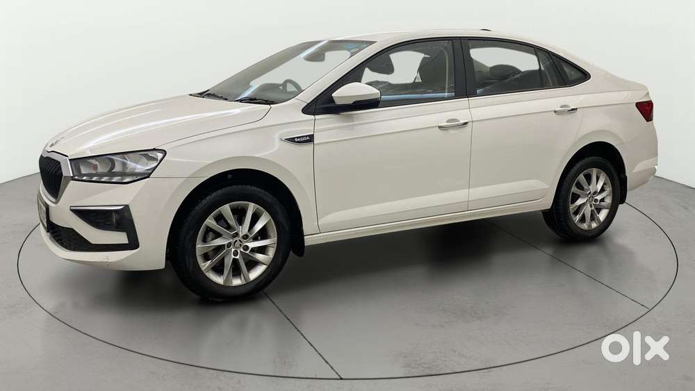 Skoda Slavia 1.0 Ambition Tsi At, 2023, Petrol