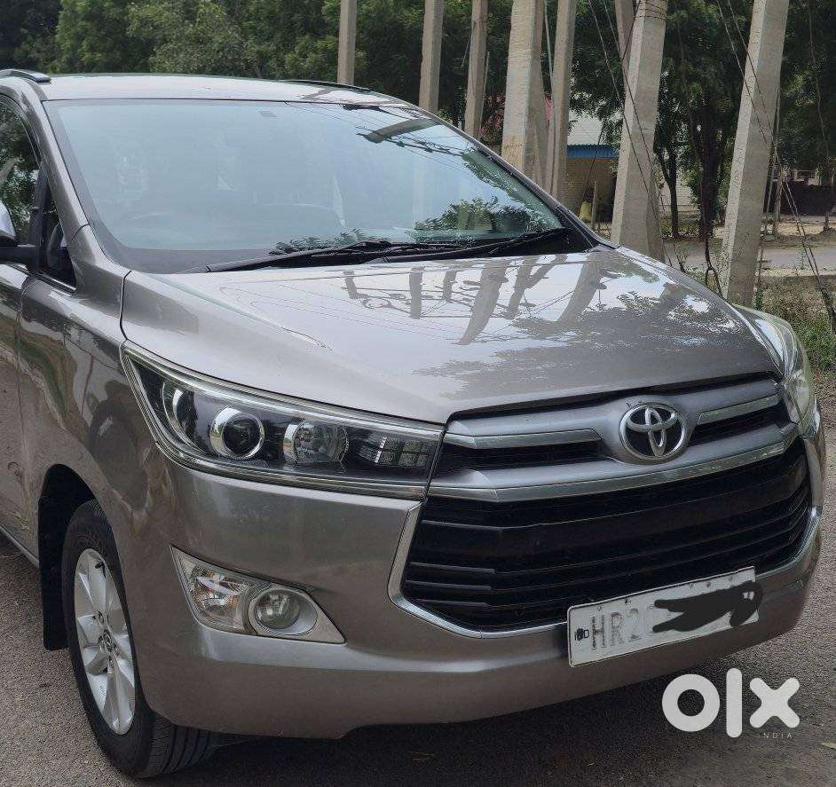 Toyota Innova Crysta 2.8z Automatic, 2017, Diesel