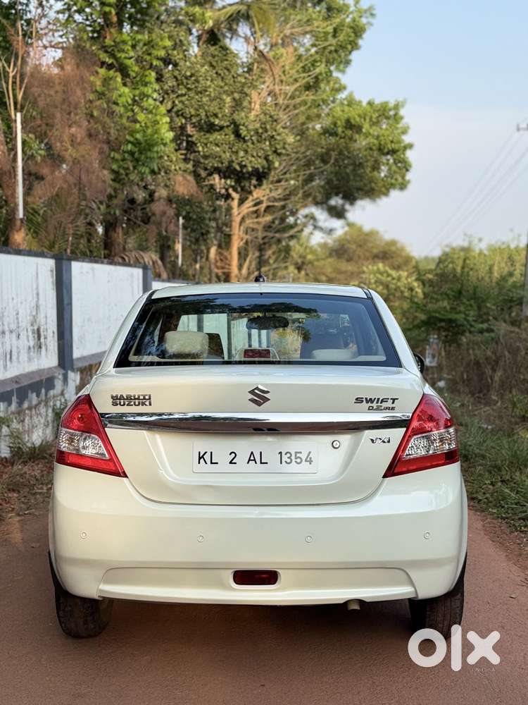 Maruti Suzuki Swift Dzire Vxi Optional, 2012, Petrol