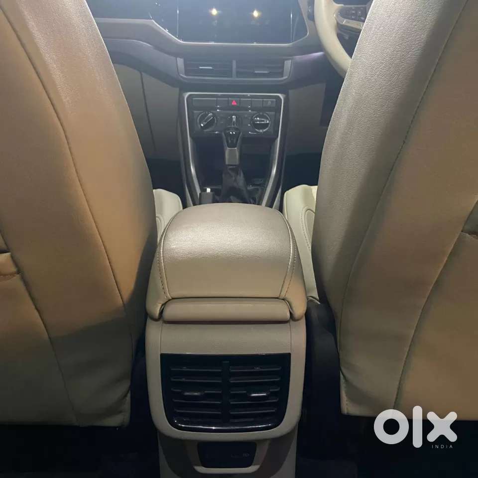 Volkswagen Taigun 1.0 Tsi Highline At, 2022, Petrol