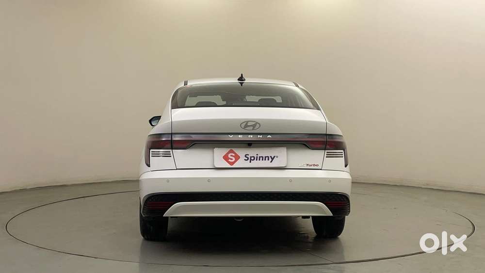 Hyundai Verna 1.5 Sx (o) Turbo Petrol Dct, 2023, Petrol