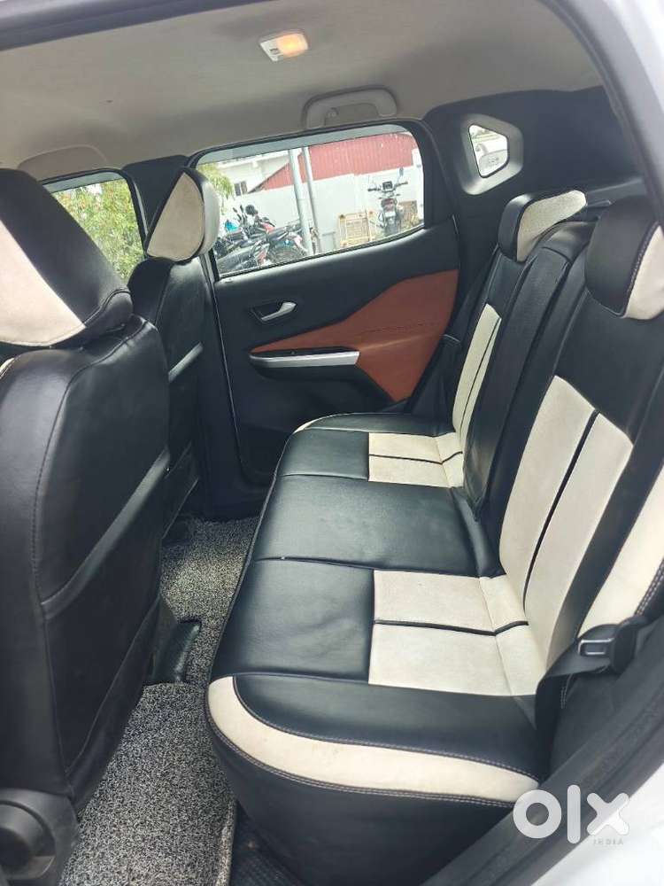 Nissan Magnite 1.0 Xv, 2023, Petrol