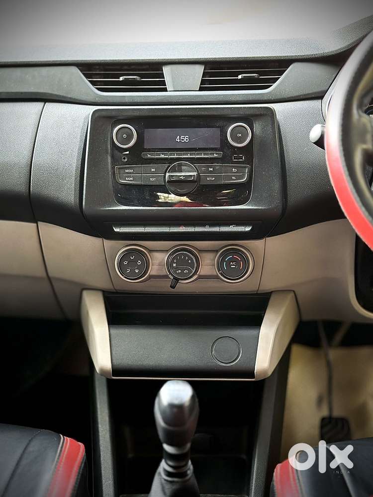 Renault Triber Rxt, 2024, Petrol