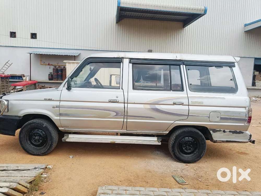 Toyota Qualis Gs 2004