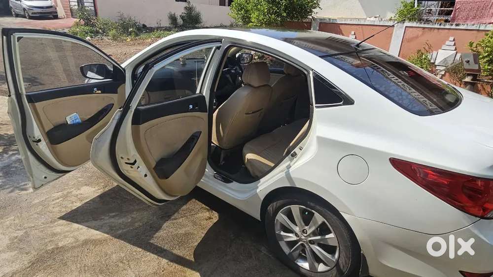 Hyundai Verna 2013 Diesel 99000 Km Driven