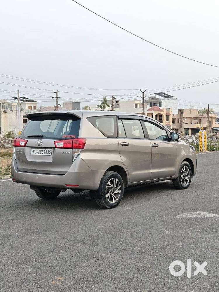 Toyota Innova Crysta [2020-ongoing] 2.4 Gx 7 Str, 2022, Diesel