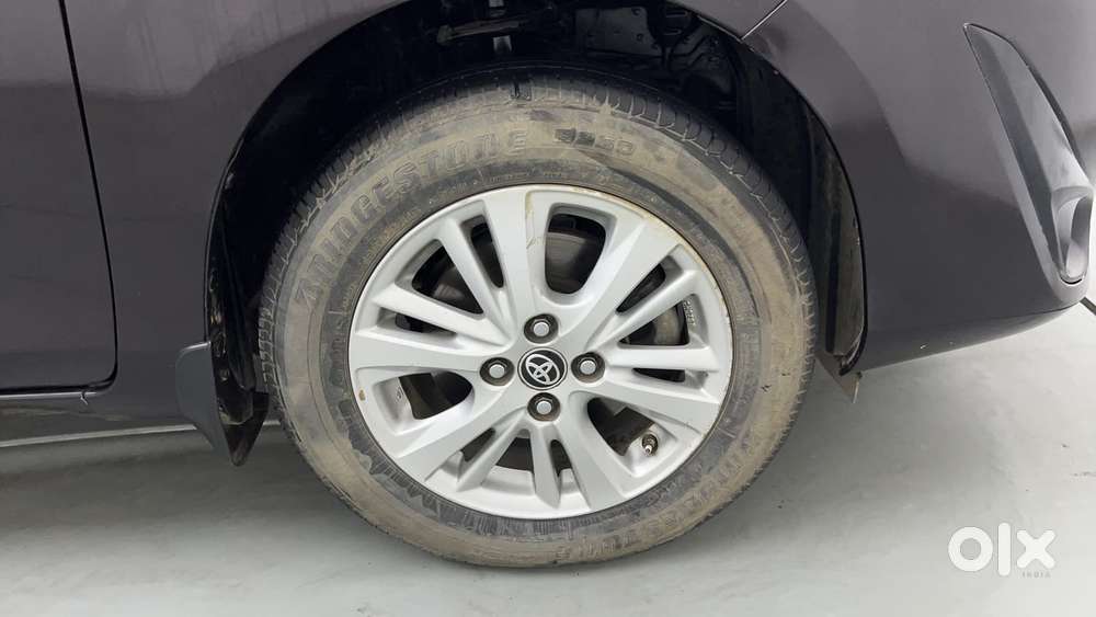 Toyota Yaris Ativ Vx Cvt, 2018, Petrol