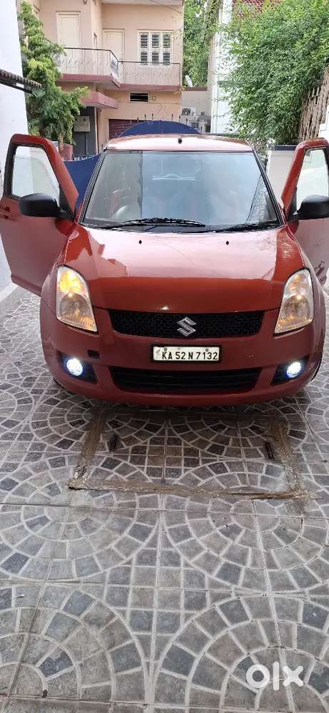 Maruti Suzuki Swift 2009 Petrol 152000 Km Driven