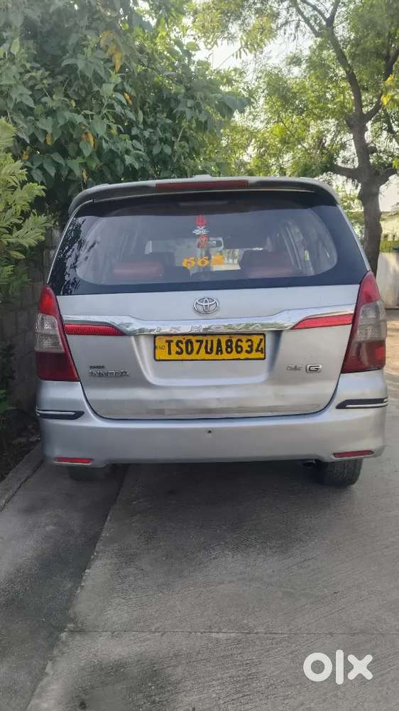 Toyota Innova 2015