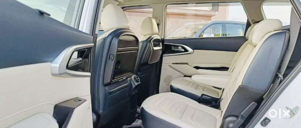 Kia Carens Luxury (o)1.5 Diesel At 7 Str, 2022, Diesel