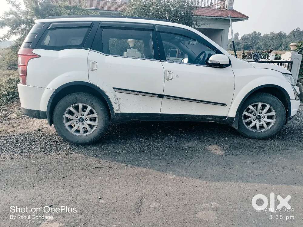 Mahindra Xuv500 W10 2015 Model Diesel 105000 Km Driven