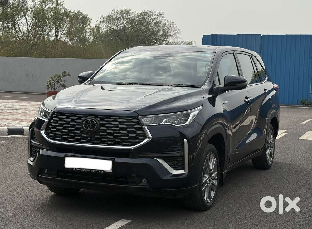 Toyota Innova Hycross 2.0 Zx (o) Hybrid 7 Str, 2022, Cng & Hybrids
