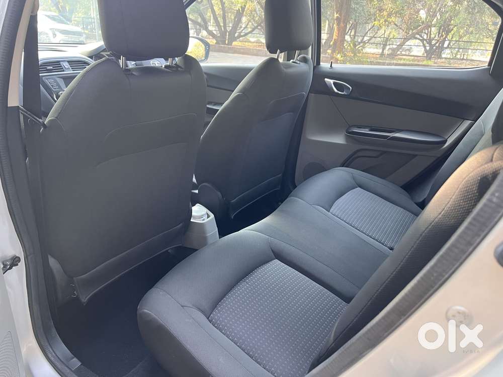 Tata Tiago 1.2 Revotron Xza Plus Amt, 2018, Petrol