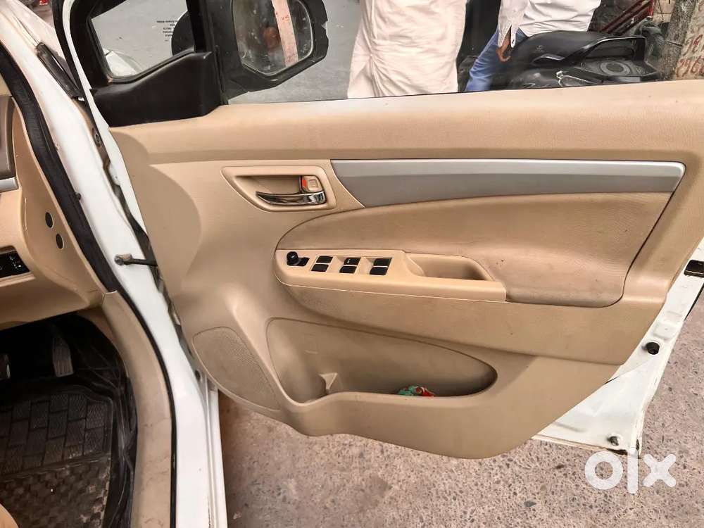 Maruti Suzuki Ertiga 2017 Cng & Hybrids 80000 Km Driven