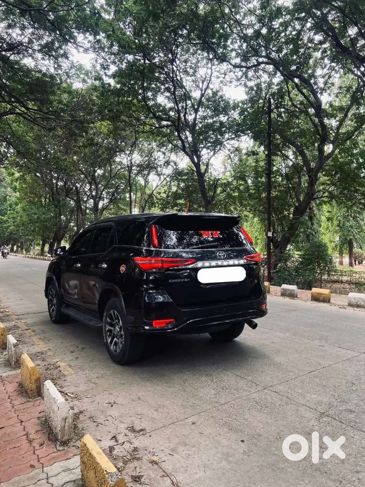 Toyota Fortuner Converted To  Legender 2011