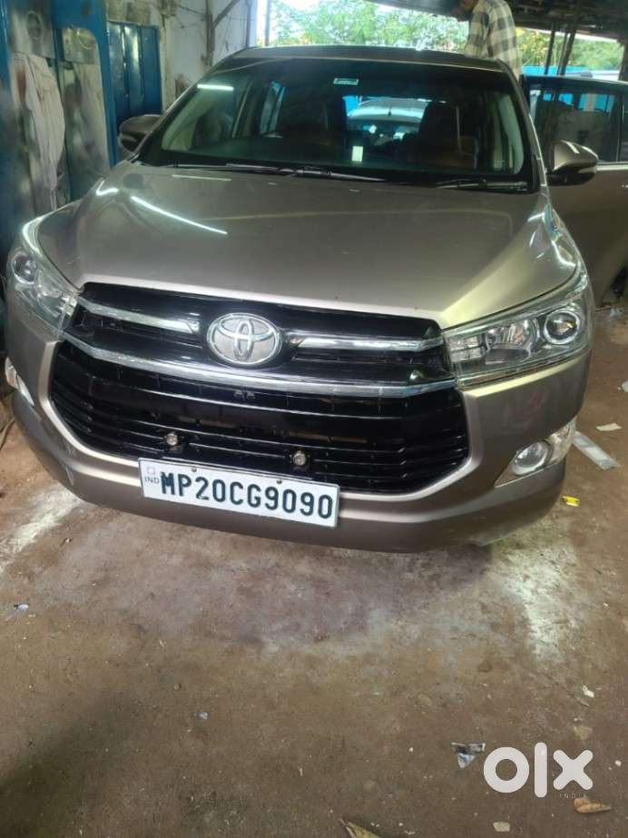 Toyota Innova Crysta 2.8 Gx At, 2017, Diesel