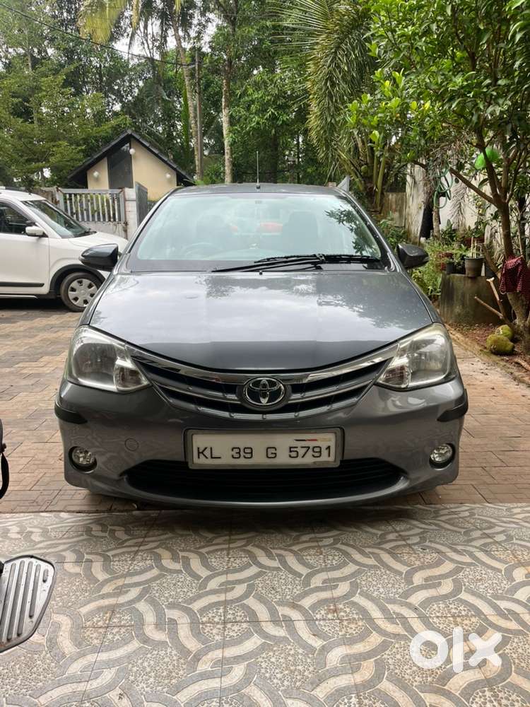 Toyota Etios 1.5 V 2014