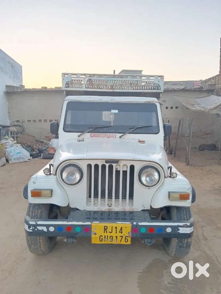 Mahindra Bolero Pik-up 2003