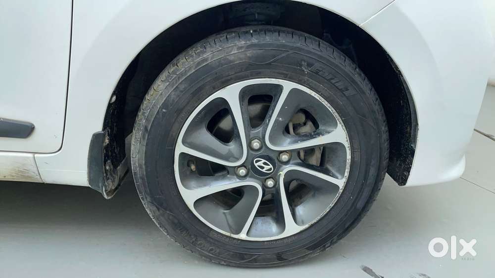 Hyundai Grand I10 1.2 Kappa Sportz Option At, 2017, Petrol