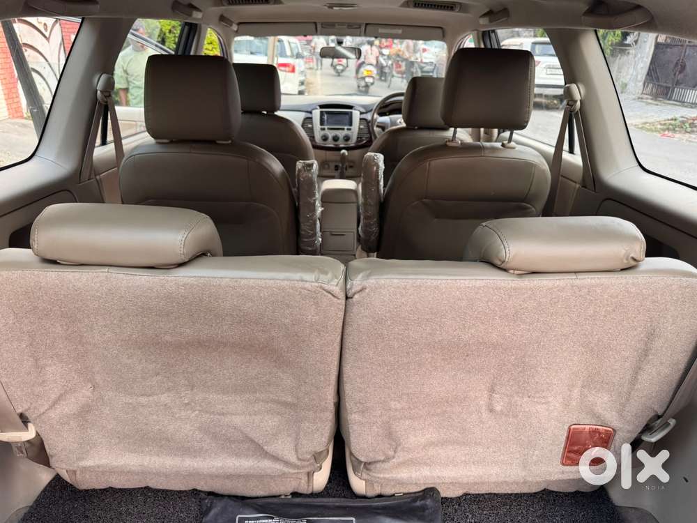 Toyota Innova 2.5 Gx 7 Seater Bs Iv, 2014, Diesel