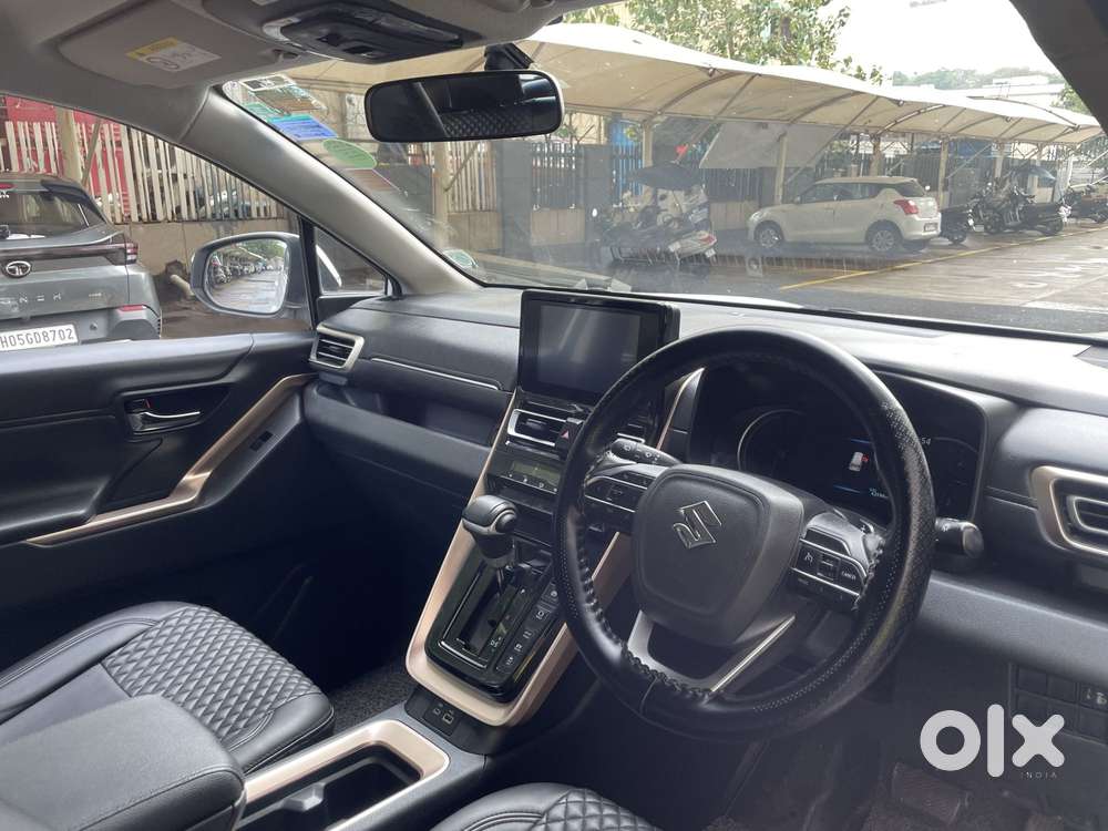 Toyota Innova Hycross 2.0 Vx Hybrid 8 Str, 2023, Cng & Hybrids