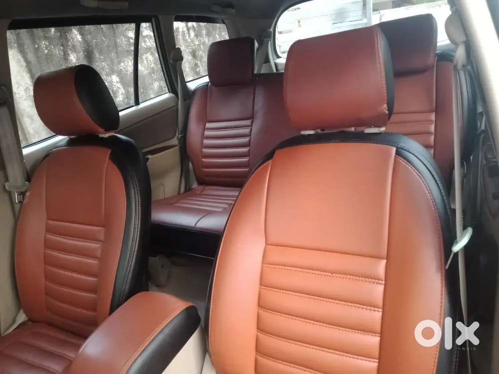 Toyota Innova 2006 
8 Seater