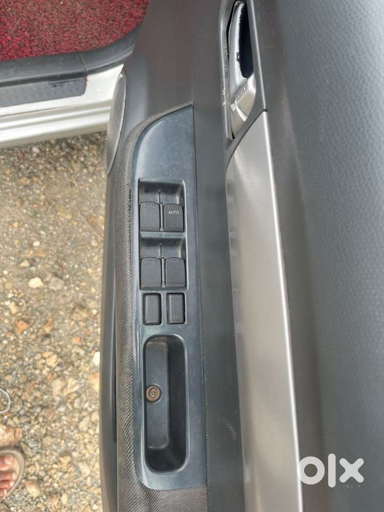 Maruti Suzuki Swift Petrol 2006