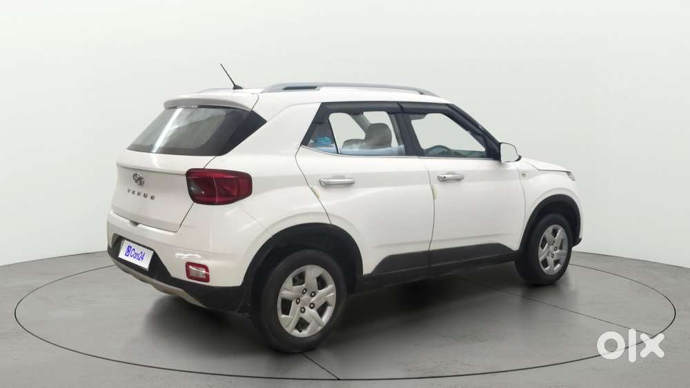 Hyundai Venue S, 2022, Petrol