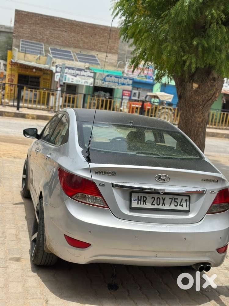 Hyundai Verna Diesel Manual 2012