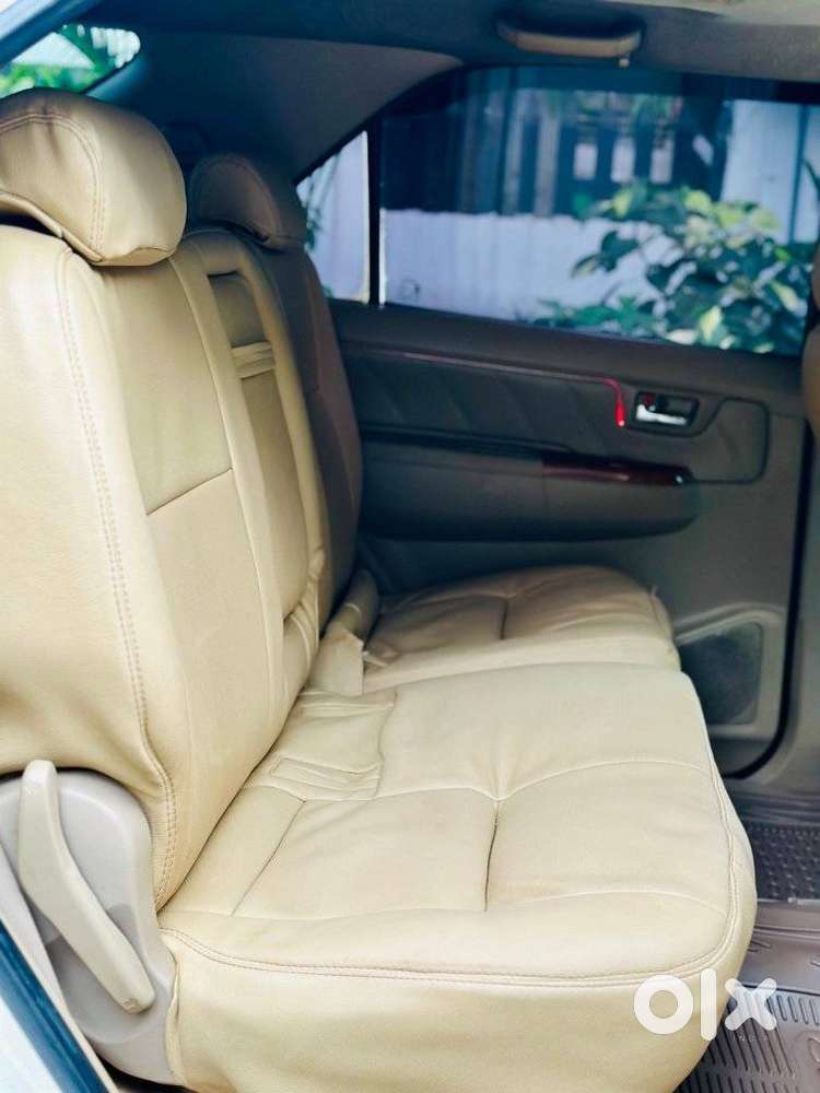 Toyota Fortuner 3.0 4x4 Manual, 2010, Diesel