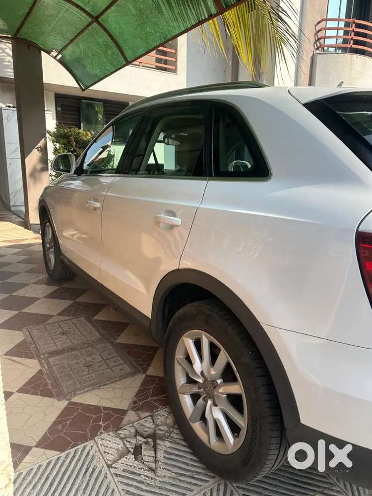 Audi Q3 Diesel 2012 With Sunroof
