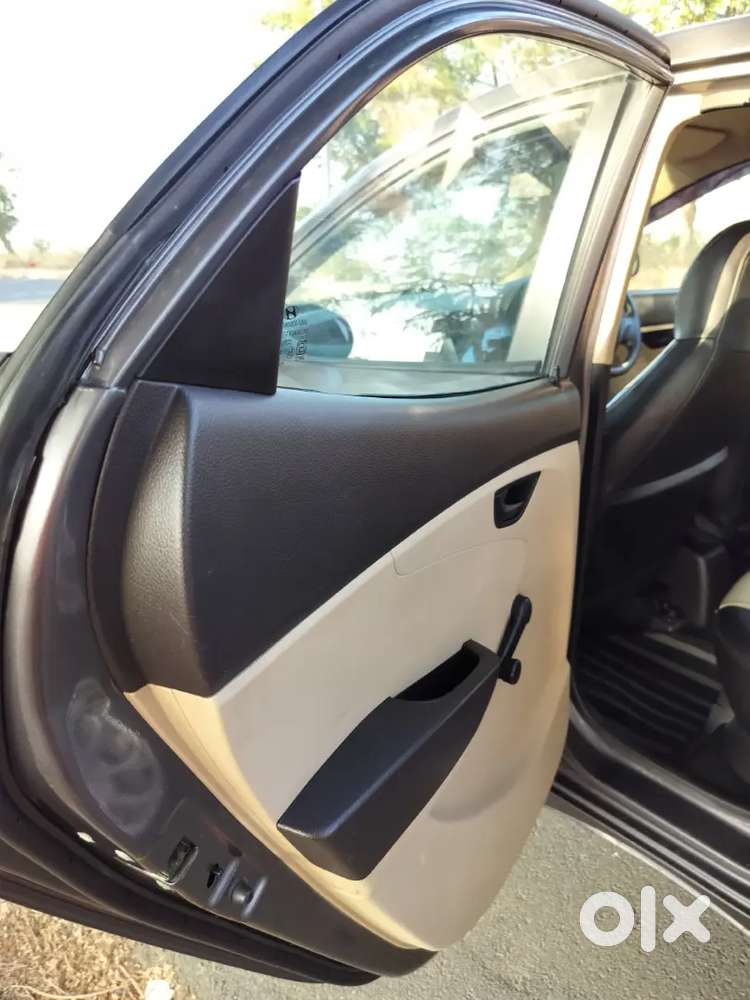 Hyundai Eon 2017 Petrol 99000 Km Driven