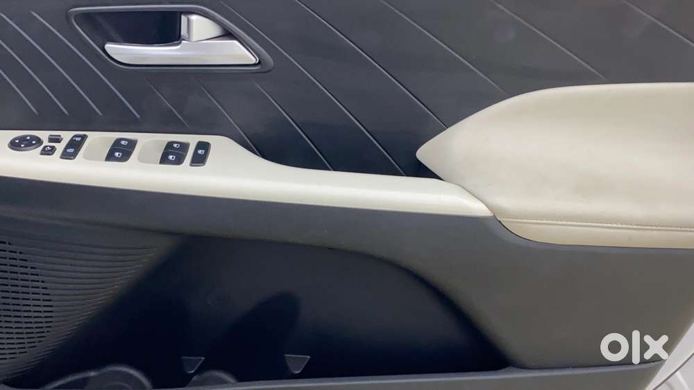 Hyundai Verna 1.5 Sx (o) Ivt, 2024, Petrol