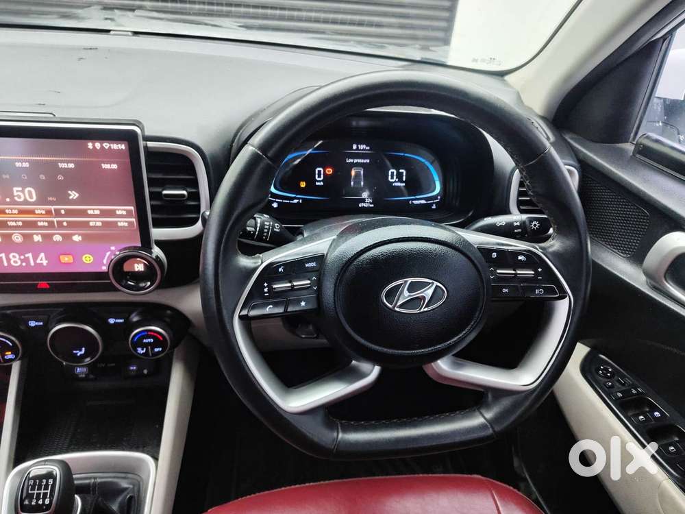 Hyundai Venue [2022-ongoing] 1.5 Crdi Sx, 2023, Diesel