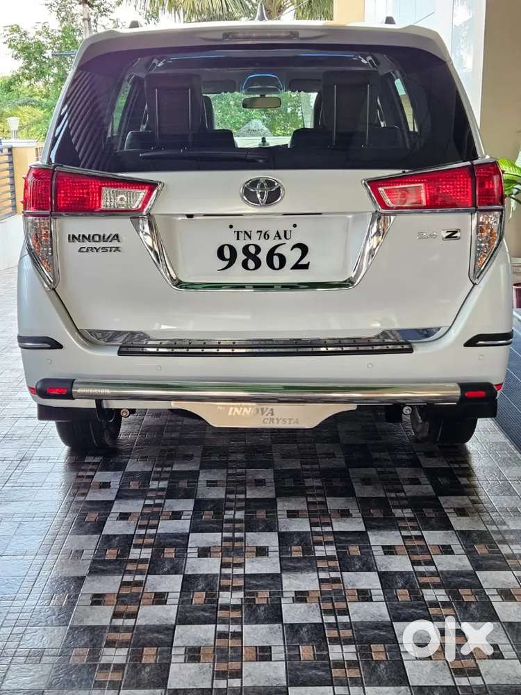 Good Condition 8 Seater
