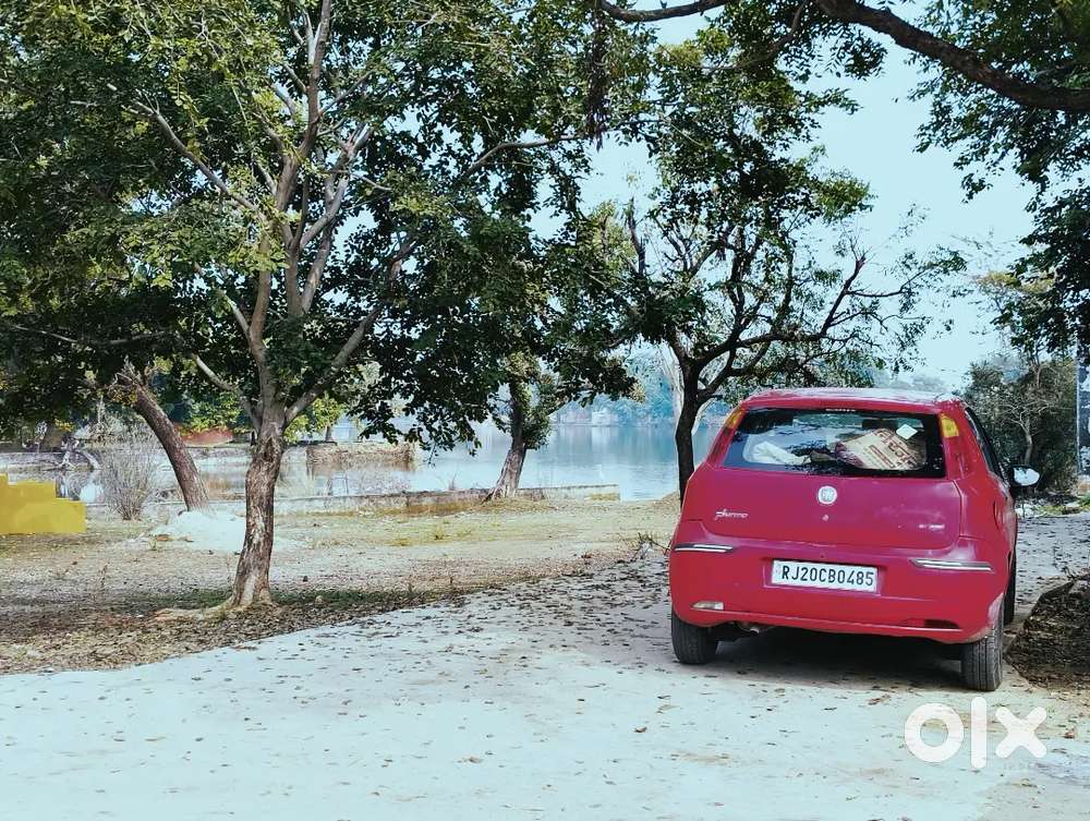 Fiat Grande Punto 2009 Cng & Hybrids 72000 Km Driven