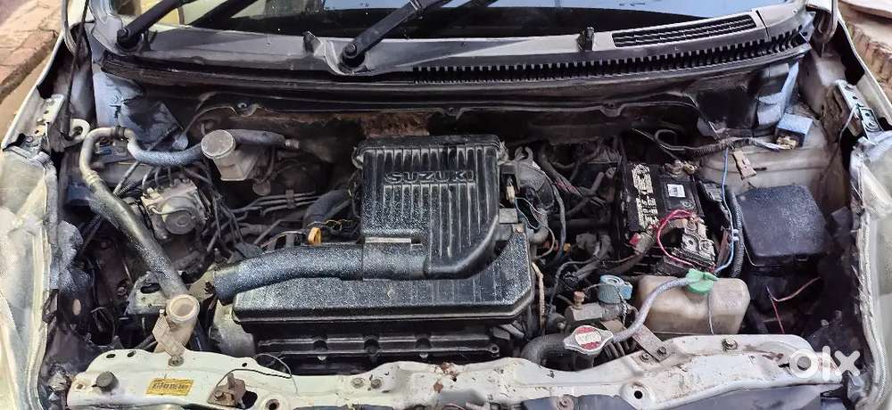 Maruti Suzuki Ertiga Lxi 2012