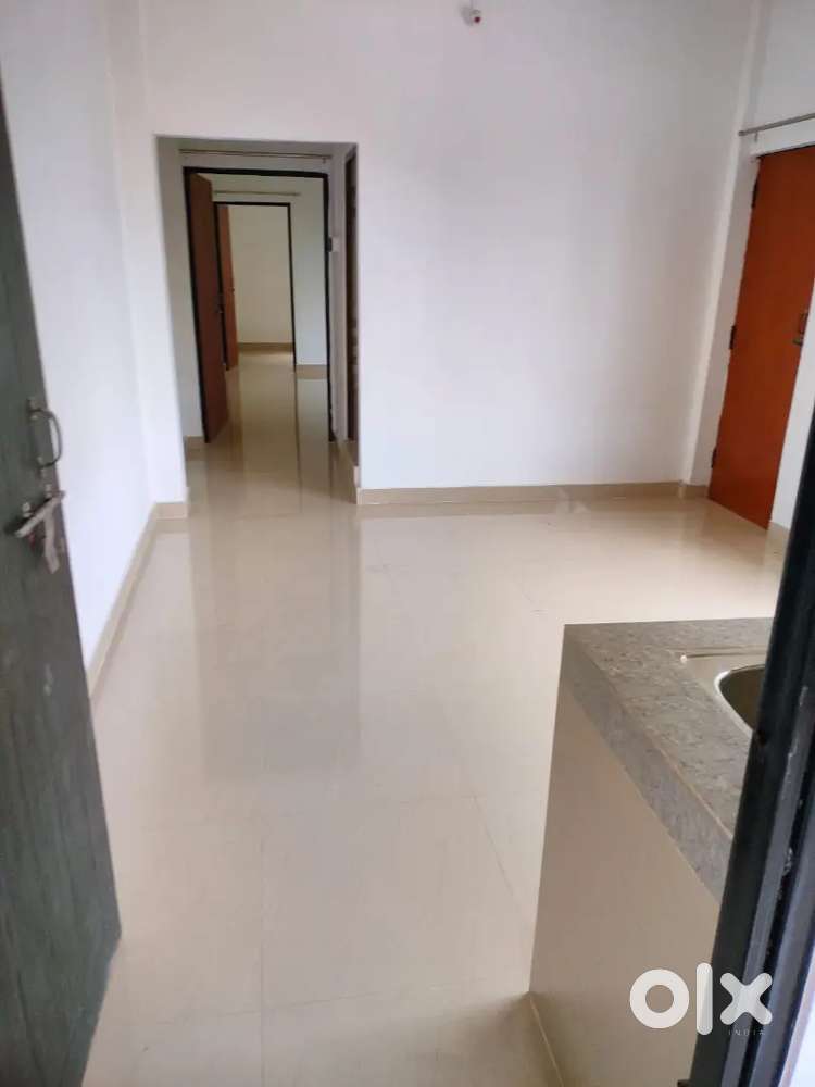 Ready to move it's,1Bhk Poperty family and bachelor