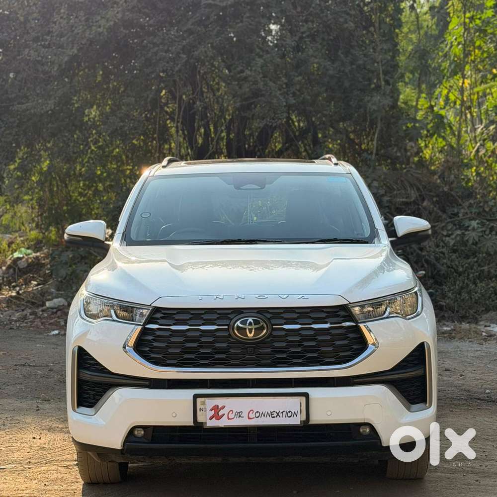 Toyota Innova Hycross 2.0 Zx (o) Hybrid 7 Str, 2023, Petrol