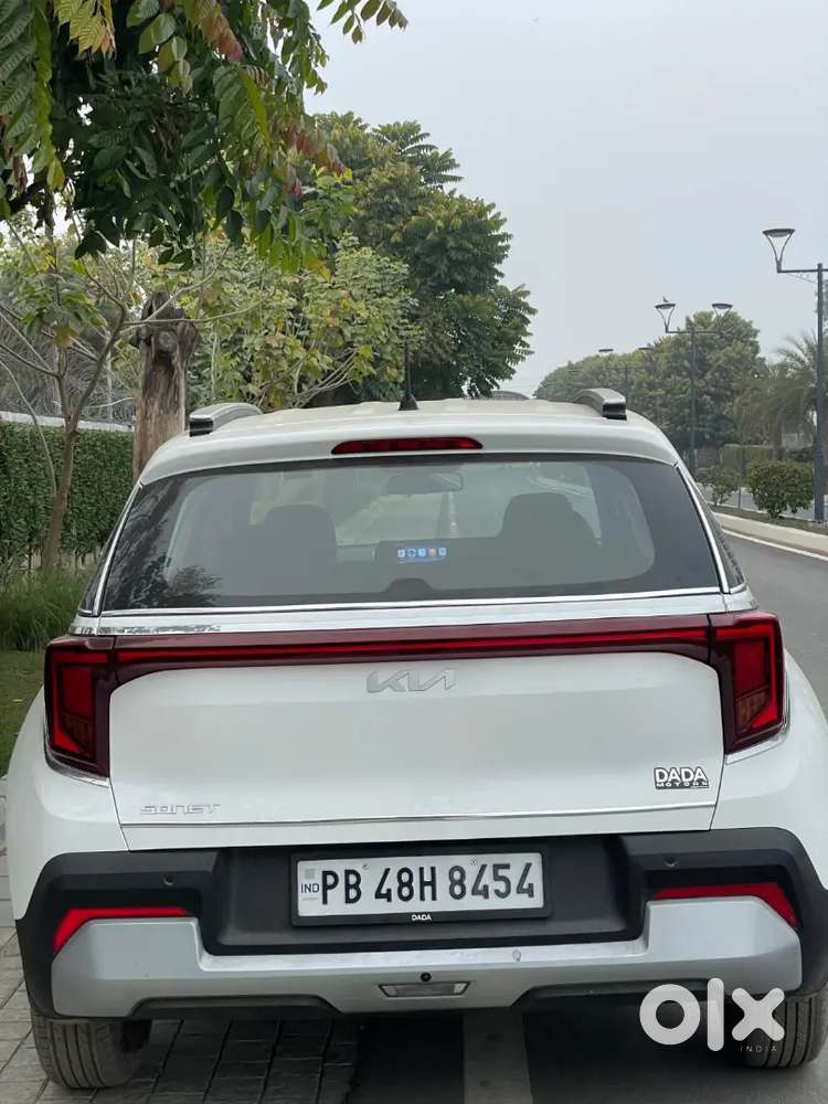 Kia Sonet 2025 Petrol 8100 Km Driven Brand New Fully Loaded Accessory