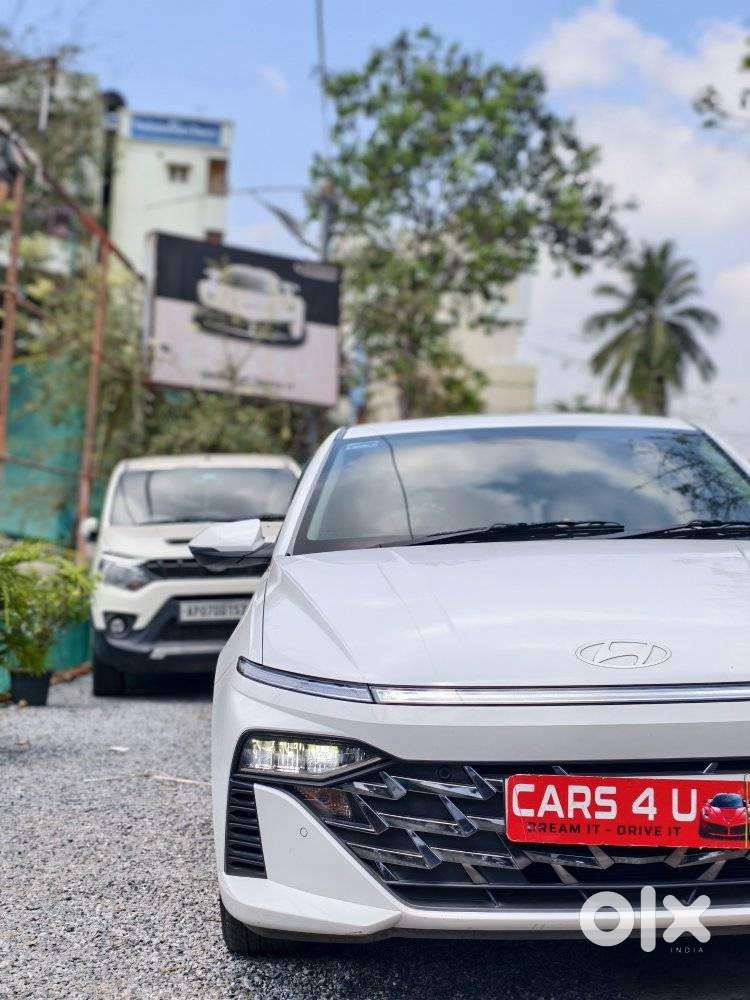 Hyundai Verna 1.5 Mpi Mt Sx (o), 2024, Petrol