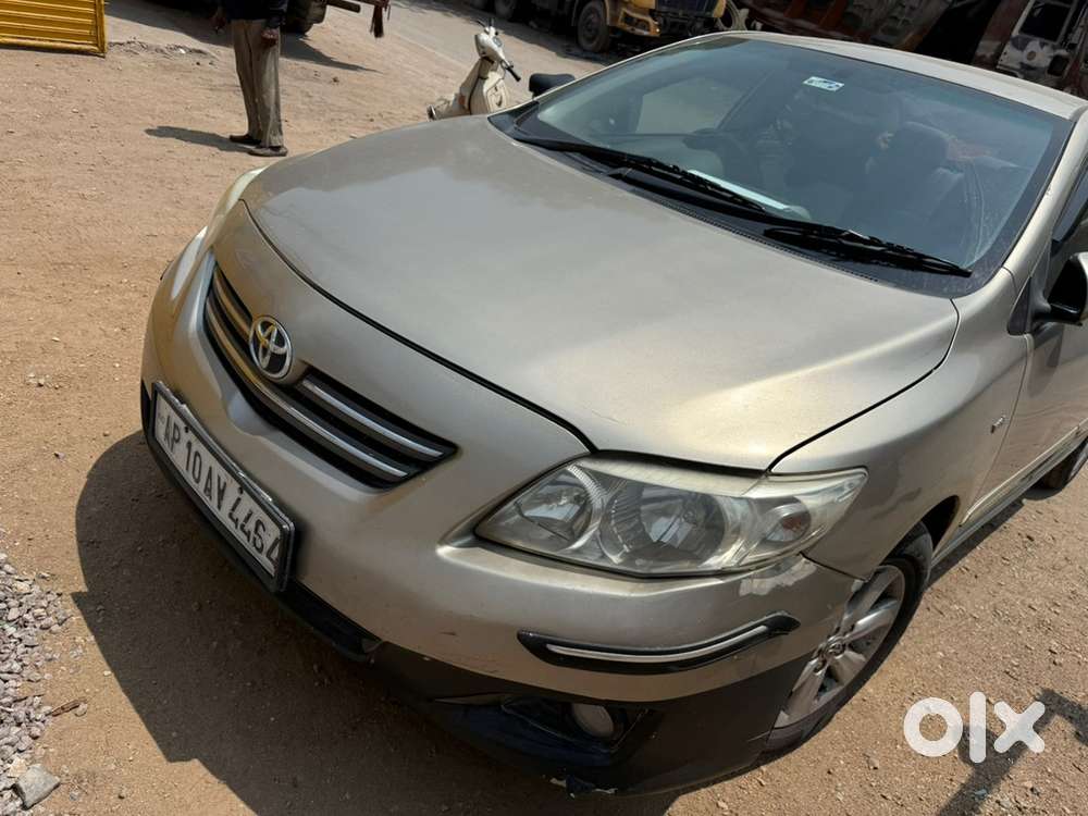 Toyota Corolla Altis 2010 Petrol Well Maintained