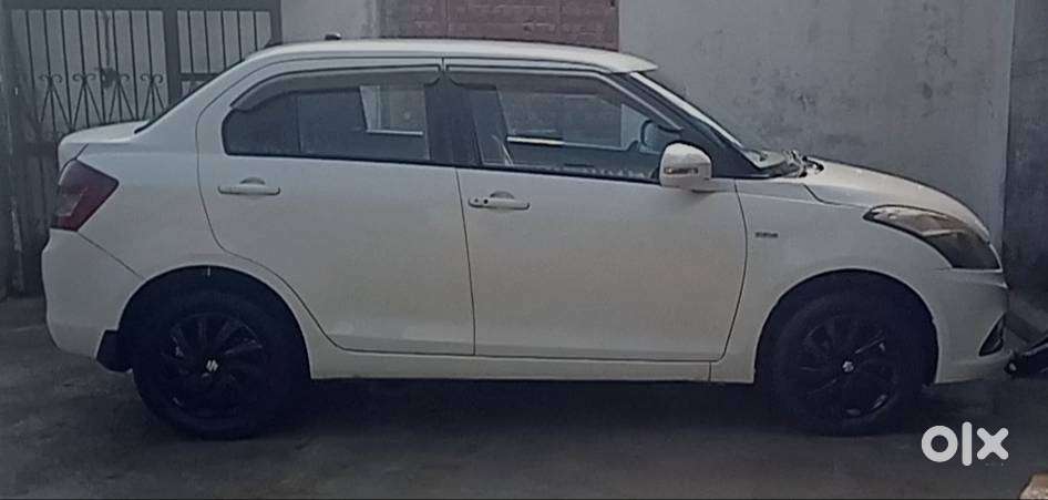 Button Start, Company Fitted Alloy Wheel