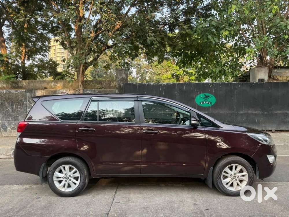 Toyota Innova Crysta 2.8 Gx At 8s, 2017, Petrol