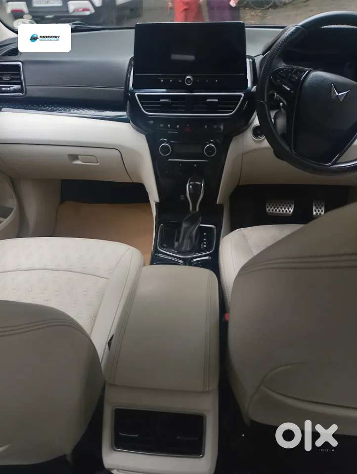 Mahindra Xuv 3xo Ax7l 1.2 Petrol At (pg), 2024, Petrol