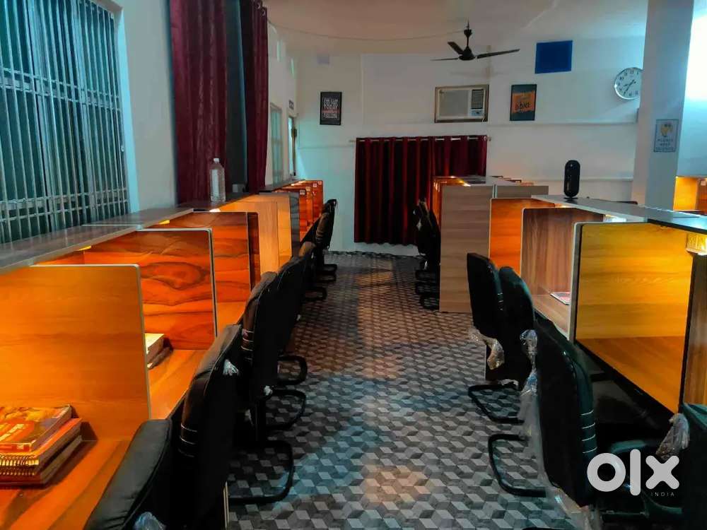 Library Furniture &ndash; Tables, Chairs & Shelves