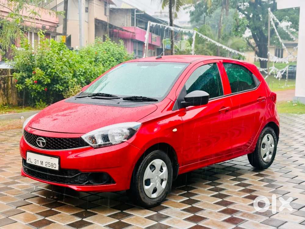 Tata Tiago 1.2 Revotron Xta, 2018, Petrol