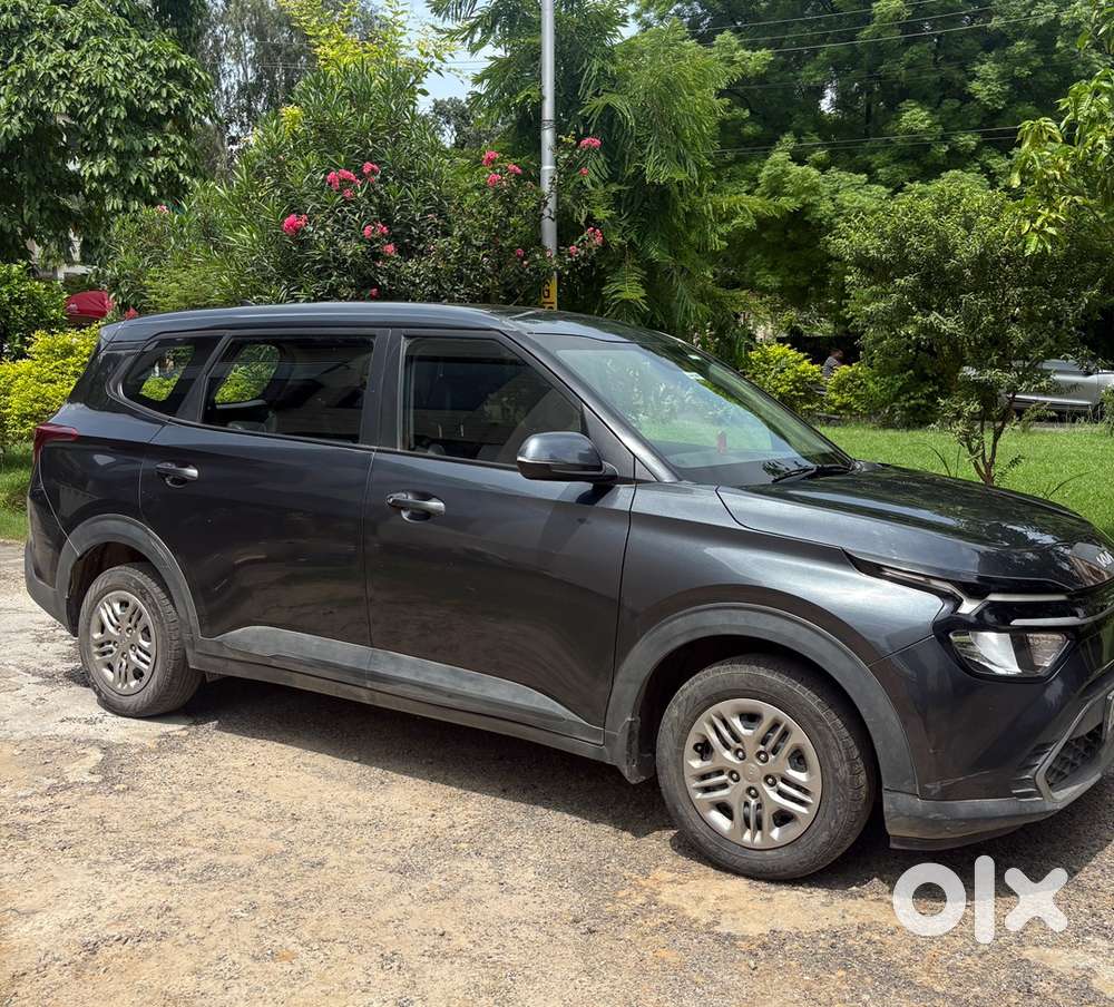 2024 Kia Carens Premium Optional Petrol 1.5l Manual 7 Seater For Sale
