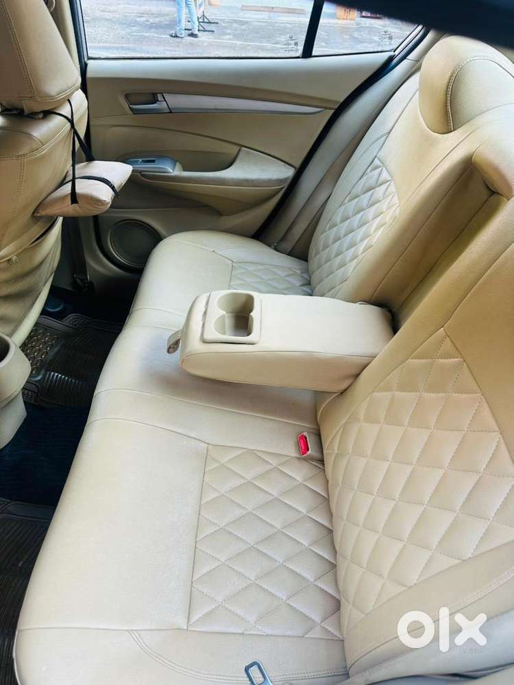 2010 Honda City V At