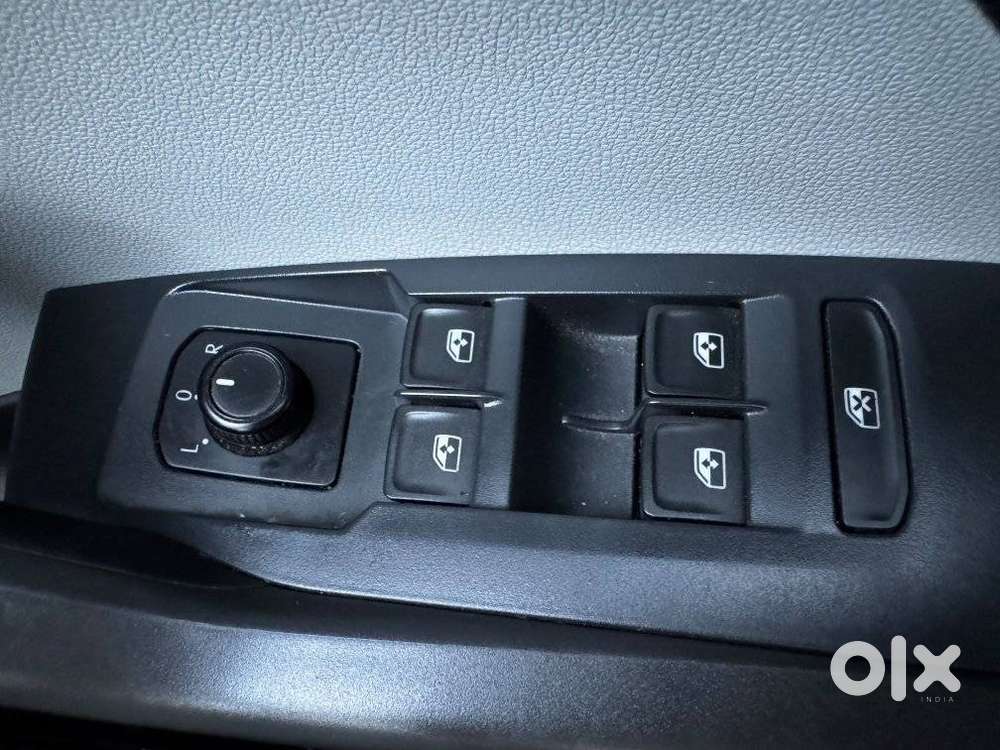 Skoda Kushaq 1.0 Tsi Ambition At, 2022, Petrol